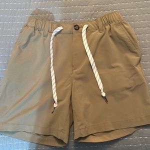 Men’s khaki Chubbies